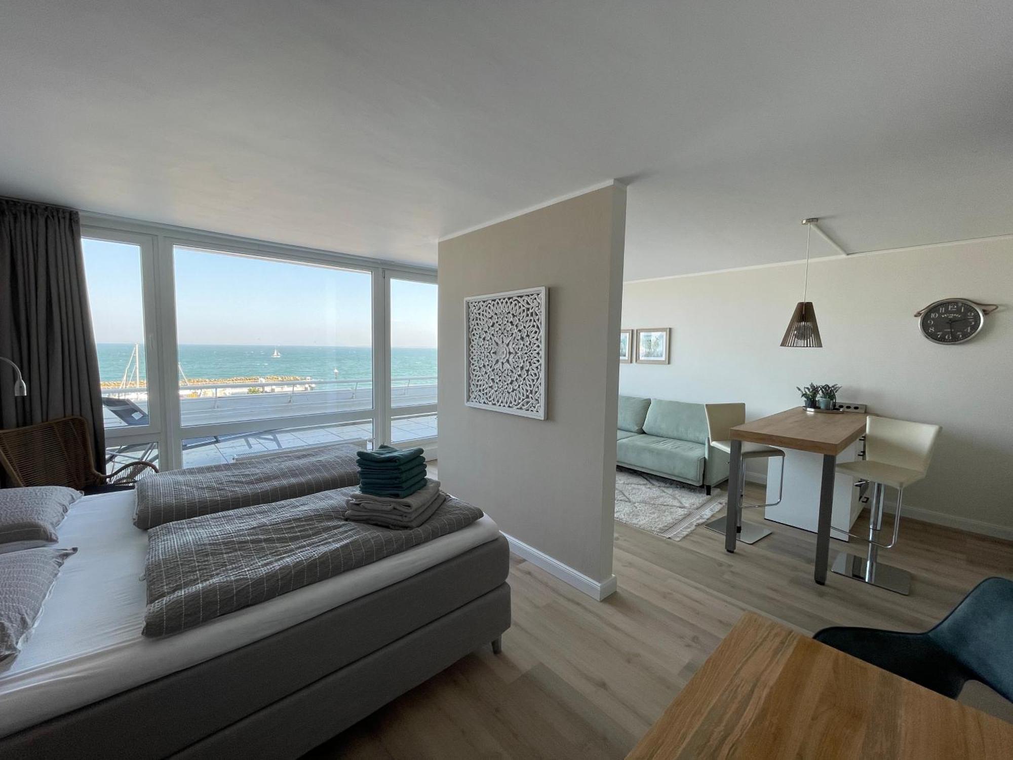Apartment Traumwohnung Mit Meerblick Ueber Ostsee Kiel