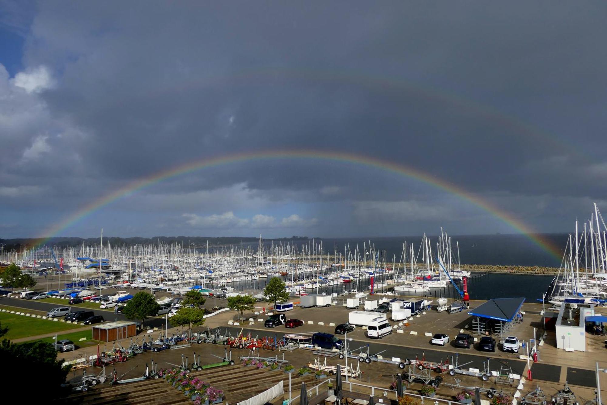 Traumwohnung Mit Meerblick Ueber Ostsee Apartment Kiel